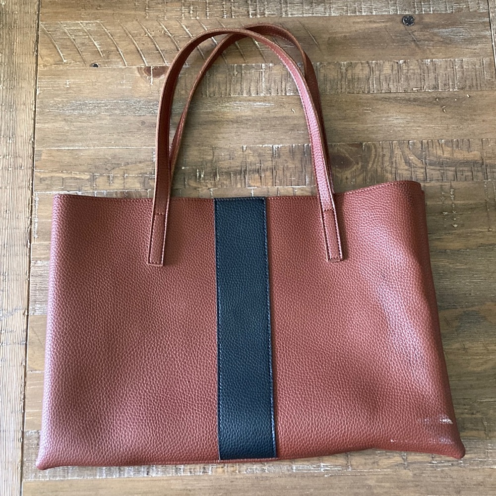 Vince Camuto Luck Tote (Pebbled Brown & Black)